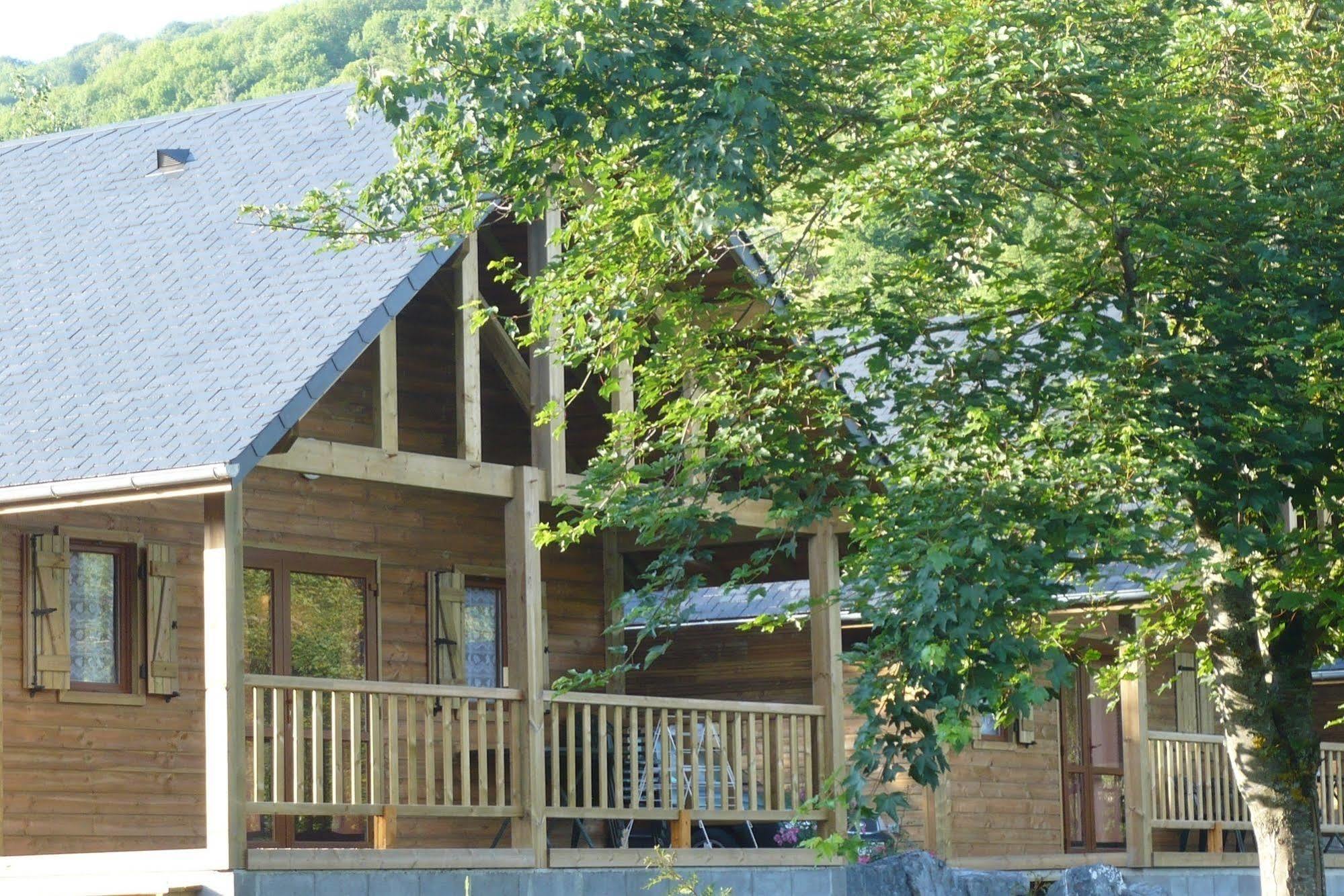 Chalets Du Lac Arcizans-Avant ภายนอก รูปภาพ