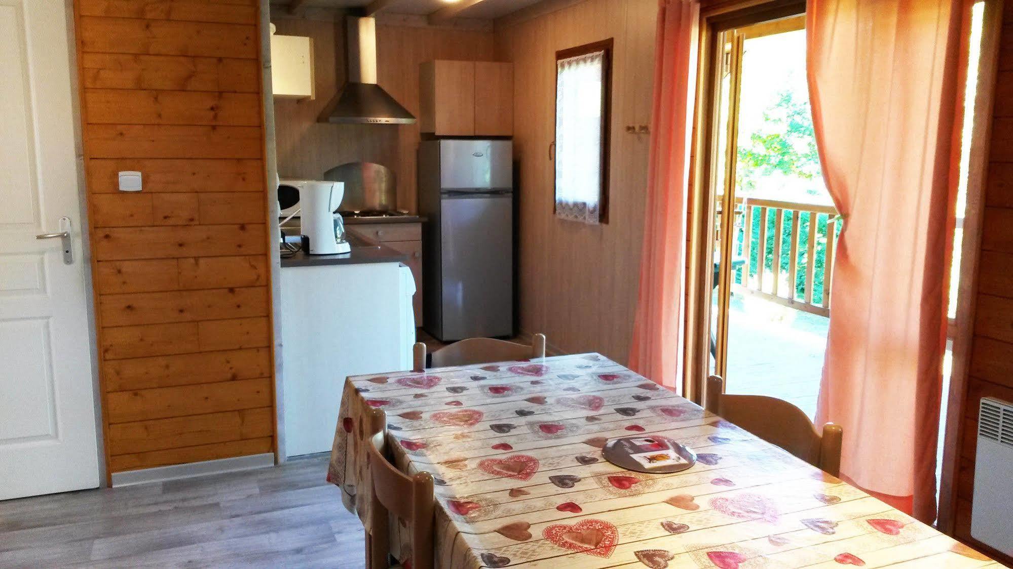 Chalets Du Lac Arcizans-Avant ภายนอก รูปภาพ